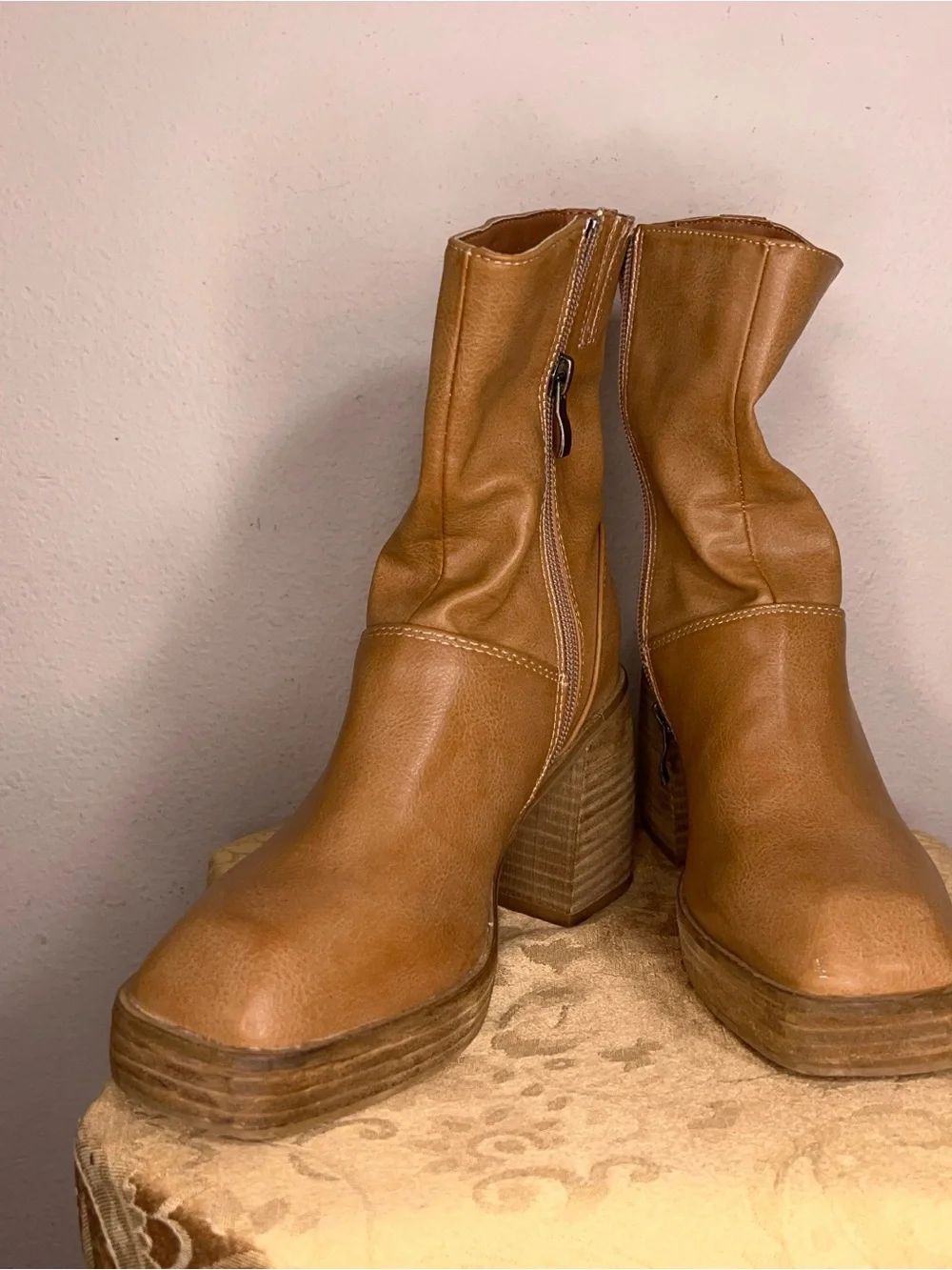 Size 5.5 Beast Fashion Tan Brown Boots Block Heel Pull On Boho Bohemian Vegan